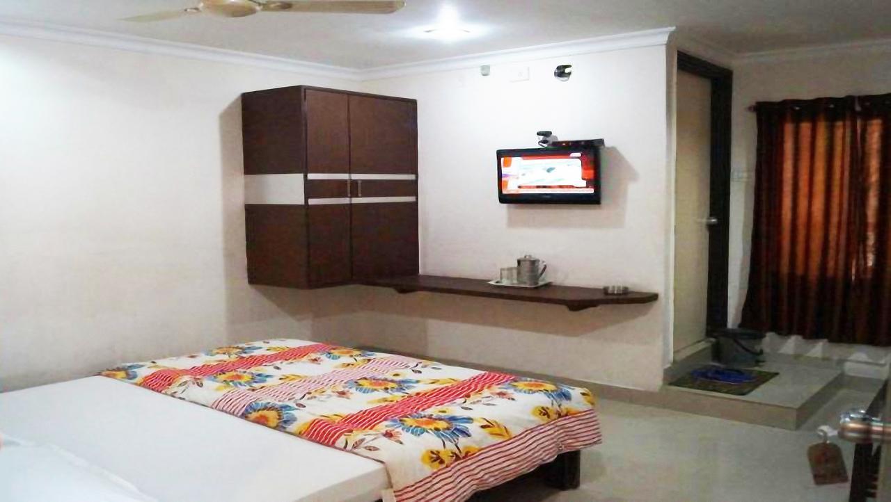 Vaishnavi Group Of Hotels Haiderabad Buitenkant foto